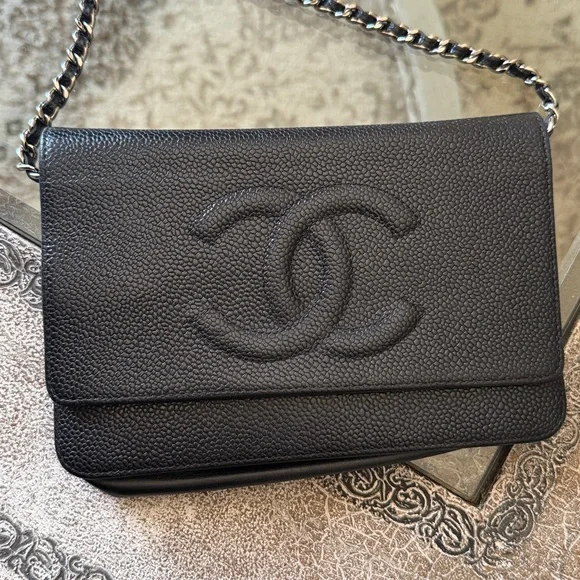 Chanel Black Caviar Leather Wallet on Chain - Picture 2 of 8